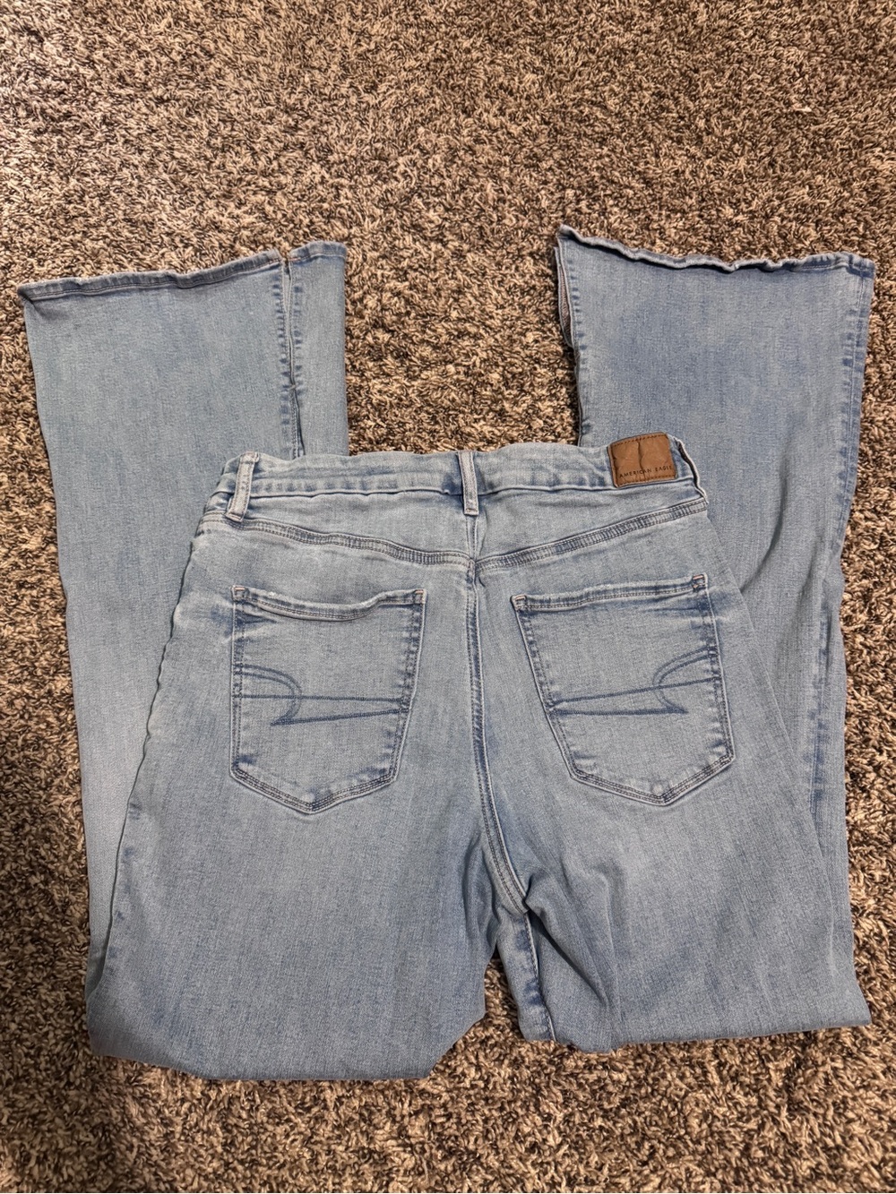 American Eagle Light Wash Women's Flare Jeans - Next Level Stretch